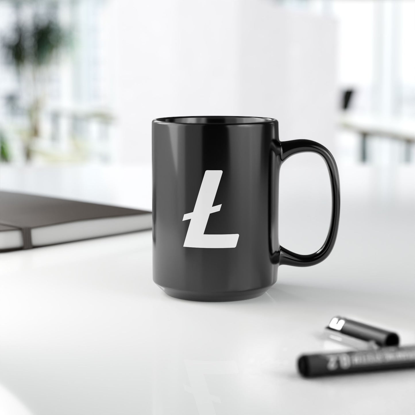 Minimal Ł Black Glossy Mug