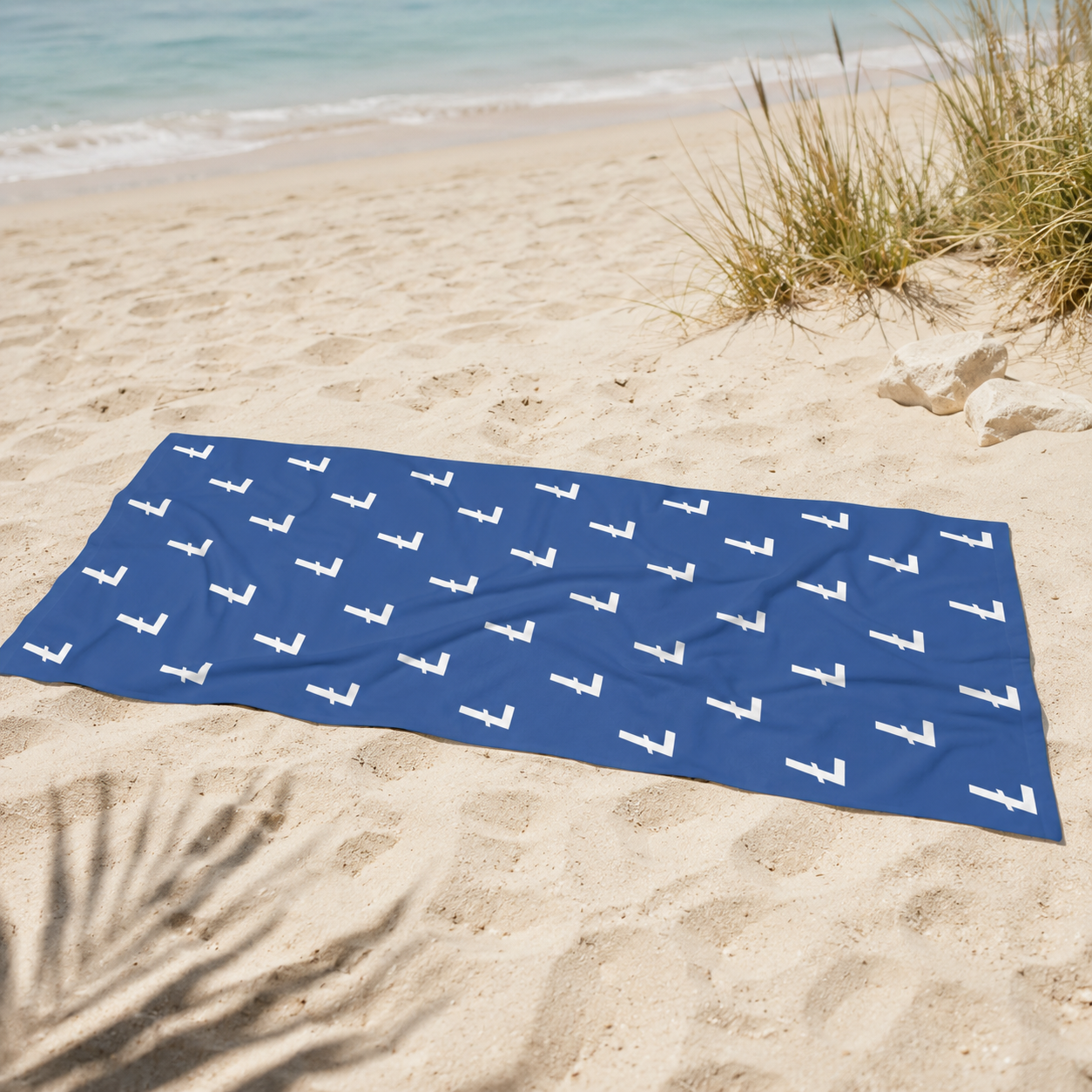 Ł Pattern Beach Towel